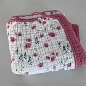 Little Unicorn Muslin Quilt. Mums.